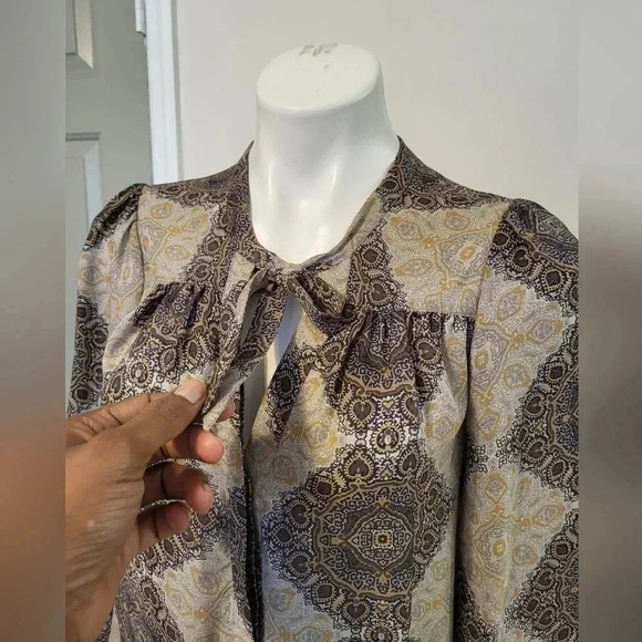 Joie Hartford Kaleidoscope Print Puff Sleeve 100% Silk Blouse(XS) - Picture 7 of 11